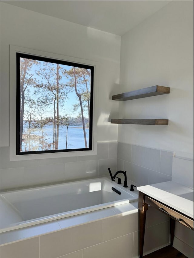 80 Indian Rivers Dr, Eliot, ME 03903 - full bath featuring a garden tub