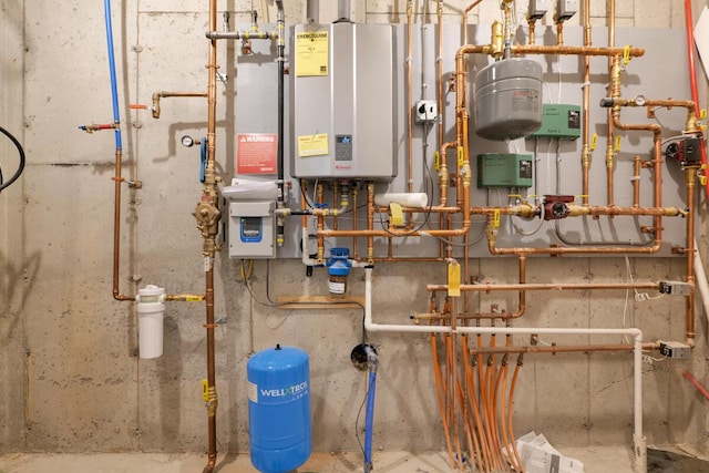 313 Nevells Way, Ellsworth, ME 04605 - utilities featuring tankless water heater