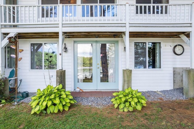 61 Beechwoods Rd, Oxford, ME 04270 - entrance to property featuring french doors and a balcony