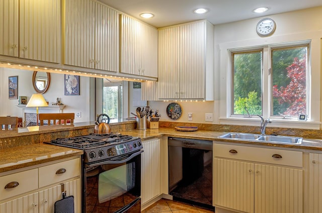 290 Clark Point Rd, Tremont, ME 04612