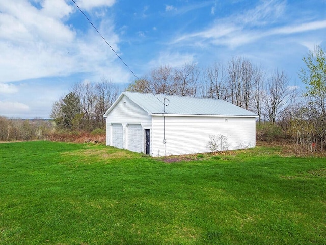 view of detached garage