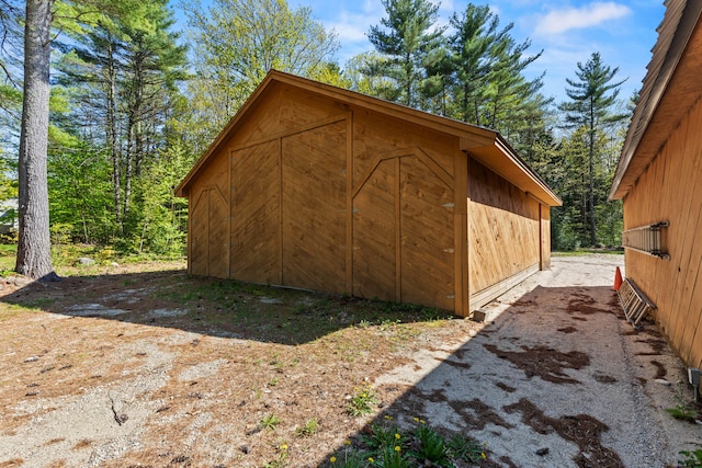 view of outdoor structure featuring an outdoor structure