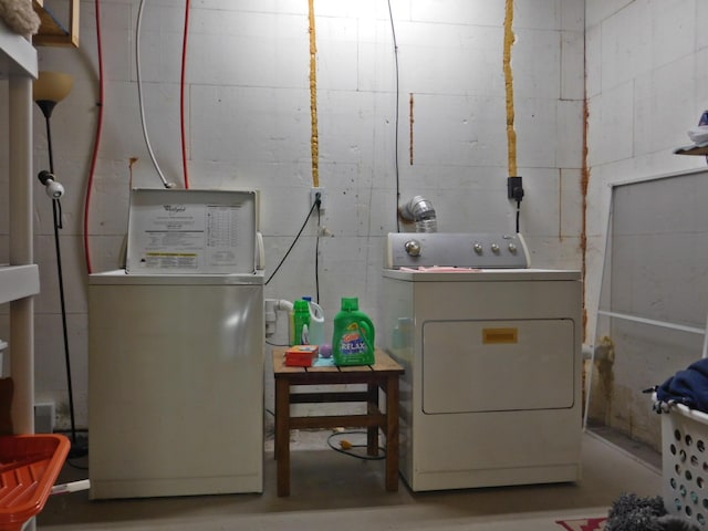 9 Hidden Dr, New Gloucester, ME 04260 - washroom featuring washing machine and dryer and concrete block wall