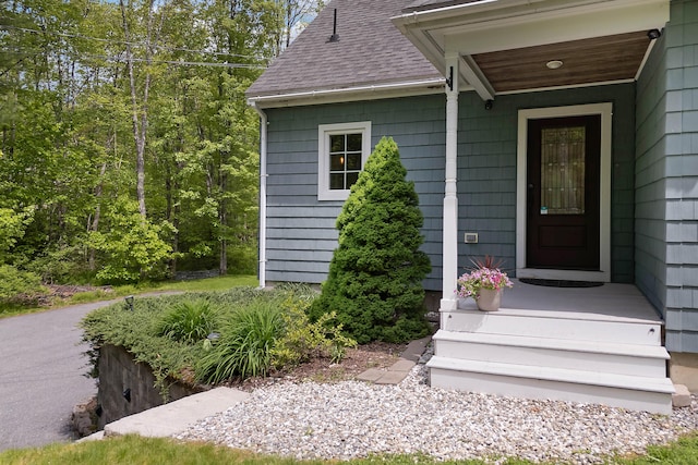 400 Chopps Cross Rd, Woolwich, ME 04579 - doorway to property featuring a shingled roof