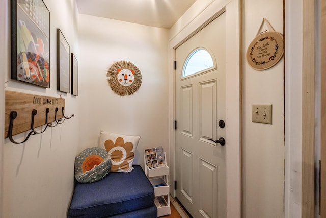71 Brook Rd, Falmouth, ME 04105 - view of entrance foyer