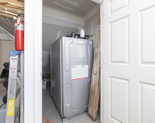5 Honeysuckle Ln, Scarborough, ME 04074 - utility room with water heater
