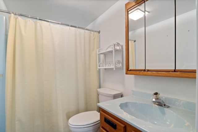 205 E Grand Ave Unit 7E, Old Orchard Beach, ME 04064 - full bath featuring toilet, vanity, and a shower with shower curtain