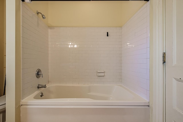 full bath featuring toilet and bathtub / shower combination