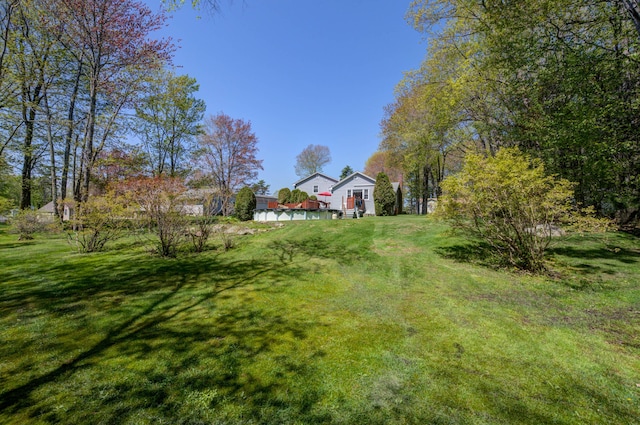 9 Ridge Rd, Westbrook, ME 04092 - view of green lawn