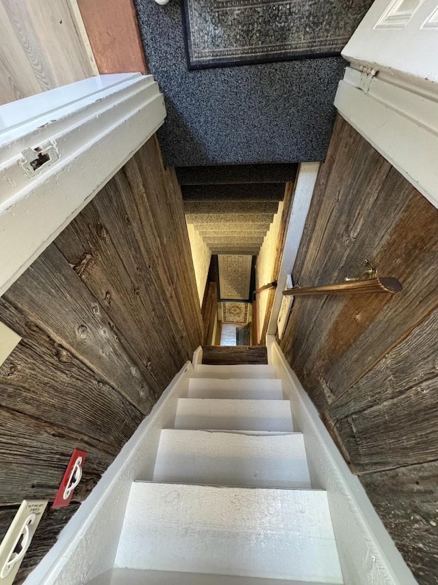 969 Washington St, Bath, ME 04530 - view of stairs