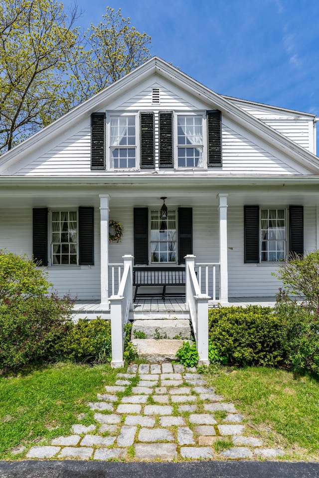 view of front facade with a porch
