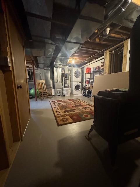 20 Oak Ridge Dr, Chelsea, ME 04330 - unfinished below grade area with estacked washer and dryer