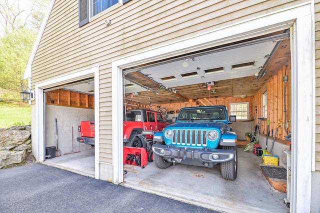 626 Wiscasset Rd, Pittston, ME 04345 - garage with driveway
