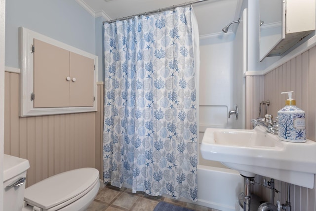 19 Fairhaven Ave, Saco, ME 04072 - bathroom with toilet, crown molding, and shower / tub combo with curtain