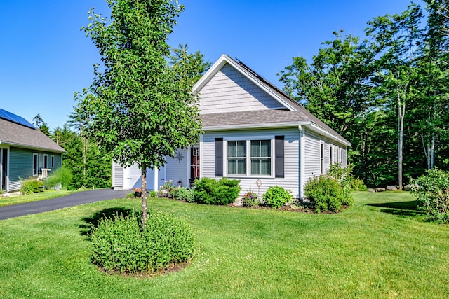 6 D St, Bridgton, ME 04009 - view of front of property featuring a front lawn and driveway