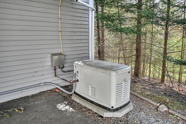 15 Northwood Ct, Wiscasset, ME 04578 - exterior view of a power unit