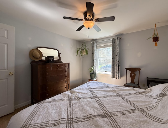 bedroom with a ceiling fan