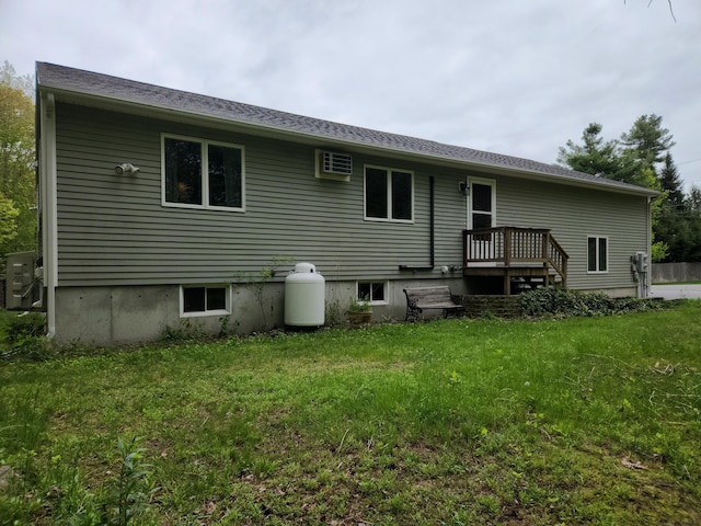 35 Burnt Mill Rd Unit B, Wells, ME 04090 - back of house with a yard