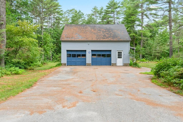 184 Long St, Limerick, ME 04048 - view of detached garage