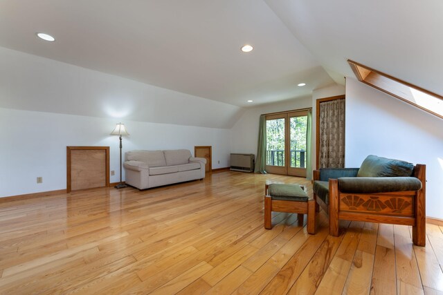 738 Litchfield Rd, Bowdoin, ME 04287 - sitting room featuring vaulted ceiling, light wood-style floors, baseboards, a skylight, and recessed lighting