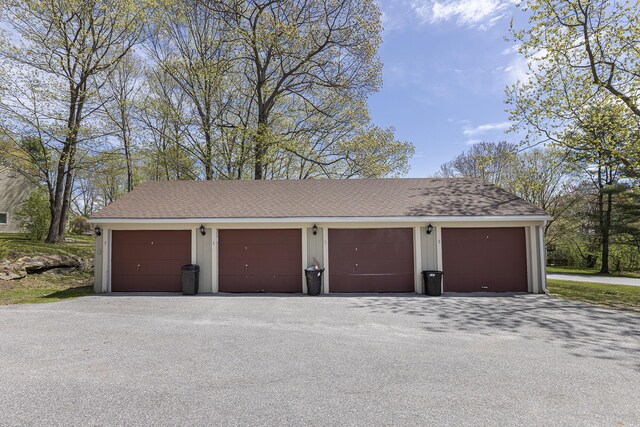 6 Linwood Rd Unit 6, Freeport, ME 04032 - view of garage