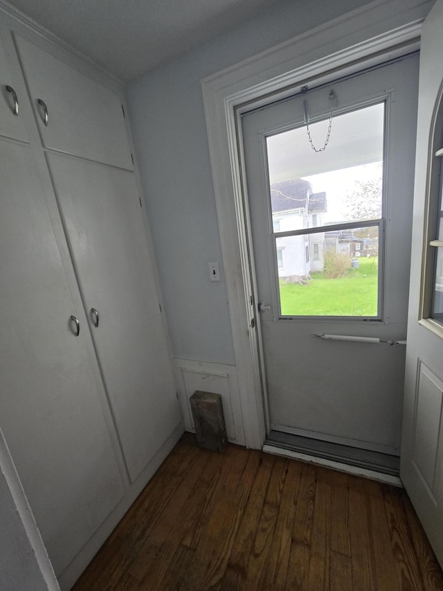 22 Summer St, Lubec, ME 04652 - entryway featuring wood finished floors