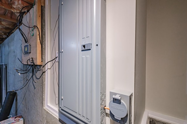 9 Eisenhower Ct, Naples, ME 04055 - view of utility room