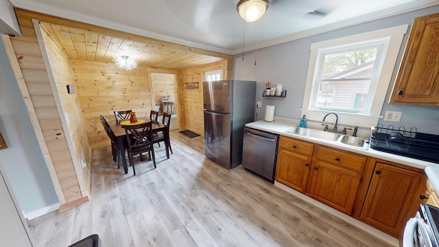 19 Lake St, Lincoln, ME 04457 - photo 11