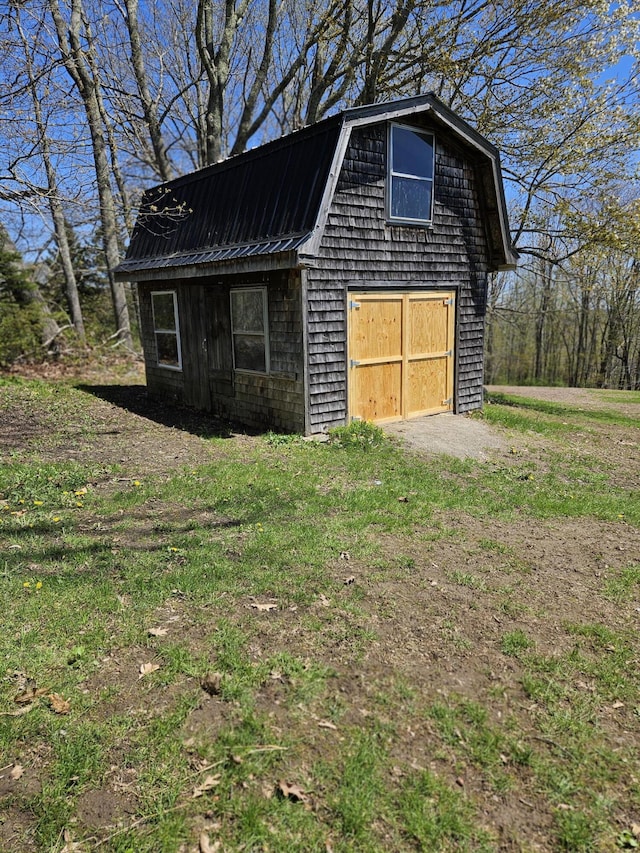 1377 Pushaw Rd, Glenburn, ME 04401 - garage featuring a garage