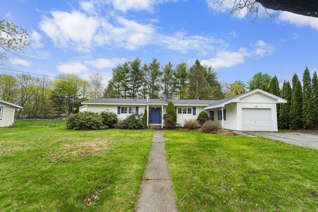 42 Sugarloaf Ln, Bangor, ME 04401 - ranch-style home with a garage and asphalt driveway
