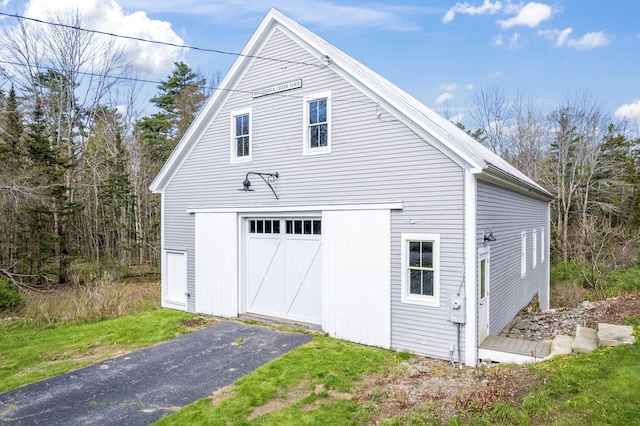 246 Coombs Rd, Brunswick, ME 04011 - detached garage featuring driveway