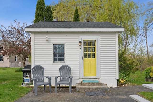 view of outbuilding featuring an outdoor structure