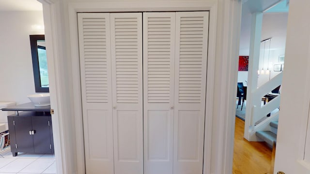 28 Meadow Ln, Brewer, ME 04412 - detailed view of wood finished floors and a sink