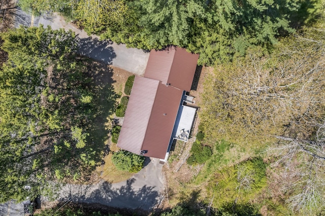 aerial view of property and surrounding area