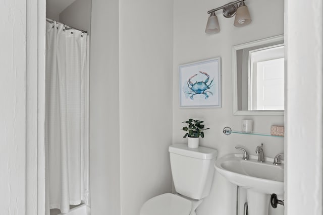 288 Foreside Rd, Falmouth, ME 04105 - full bath with toilet, a sink, and curtained shower