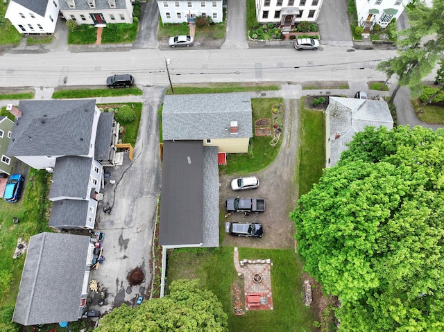 7 Middle St, Hallowell, ME 04347 - aerial perspective of suburban area