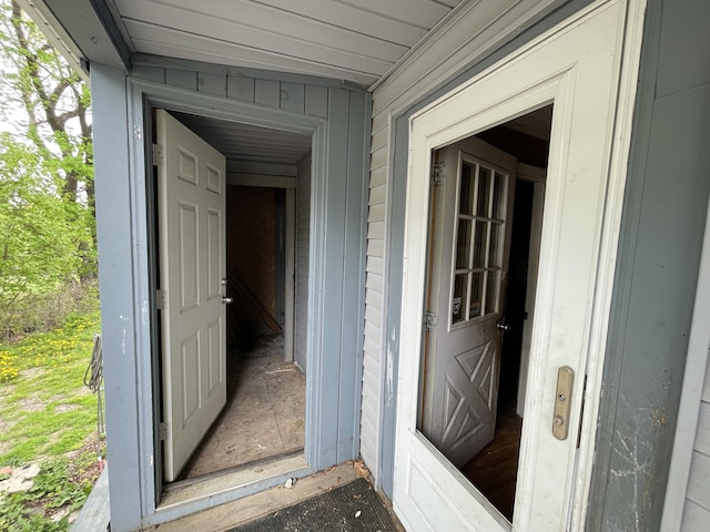 172 Highland Ave, Gardiner, ME 04345 - view of exterior entry with board and batten siding