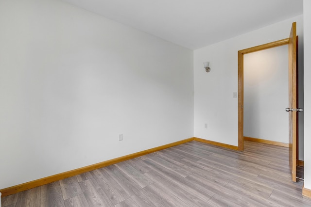 32 Thorne Ave, Lewiston, ME 04240 - empty room featuring baseboards and light wood-type flooring