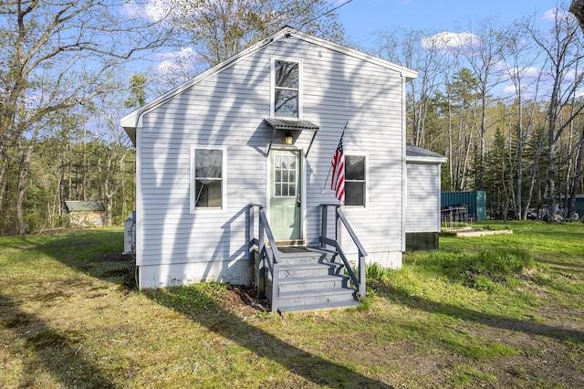 441 Middle Rd, Woolwich, ME 04579 - back of property with a lawn