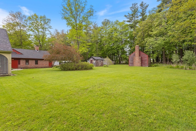 18 Laurel Ln, Eliot, ME 03903 - view of green lawn