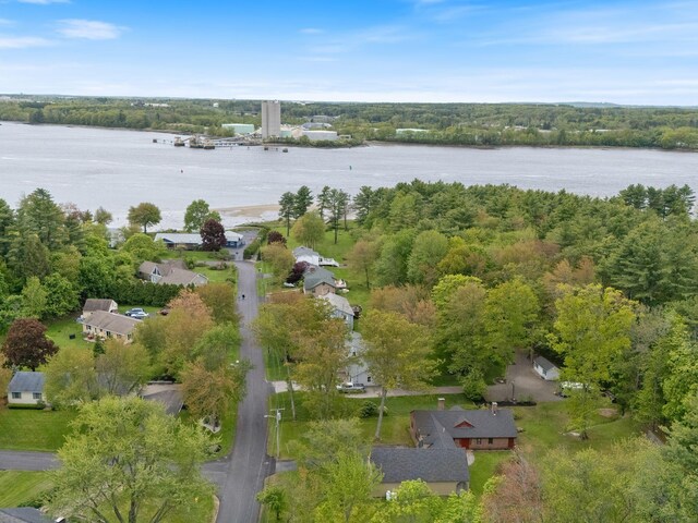 18 Laurel Ln, Eliot, ME 03903 - aerial view of property and surrounding area featuring a nearby body of water and a heavily wooded area