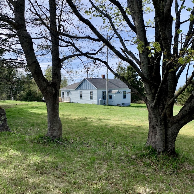 11 Brewster Rd, Eastport, ME 04631 - view of grassy yard
