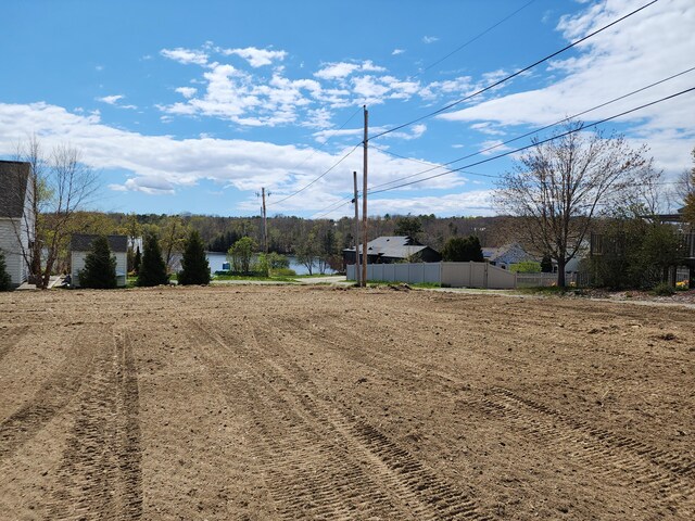 40 Robbins Rd, Belfast, ME 04915