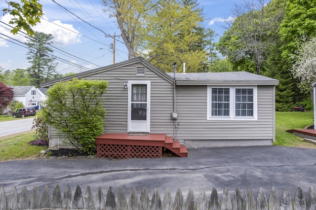 77 Main St, Raymond, ME 04071 - view of front facade