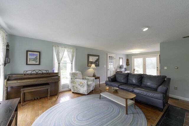 7 Salmon Run, Raymond, ME 04071 - living area with wood finished floors and baseboards