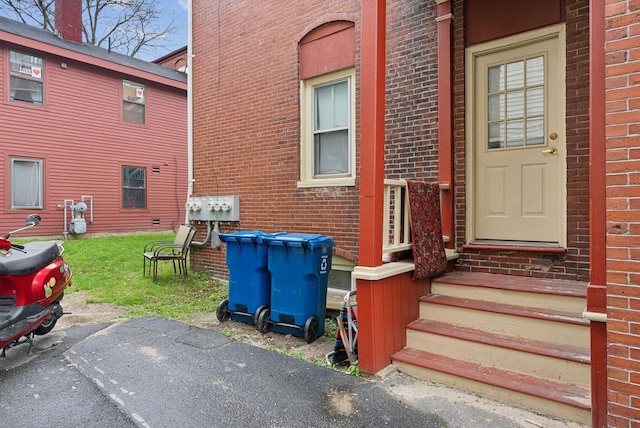 450 Cumberland Ave, Portland, ME 04101 - property entrance with brick siding