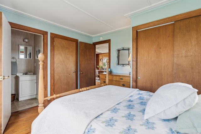 13 Atlantic Cir, Kennebunk, ME 04043 - bedroom featuring wood finished floors