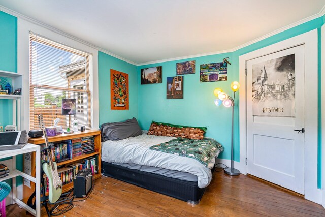 206 Sebago Lake Rd, Gorham, ME 04038 - bedroom featuring crown molding and hardwood / wood-style flooring