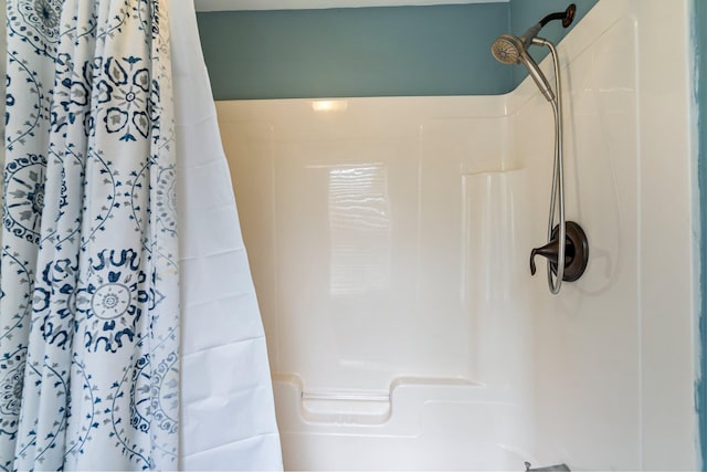 206 Sebago Lake Rd, Gorham, ME 04038 - full bath with a shower with curtain
