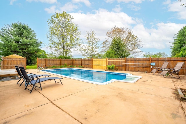 206 Sebago Lake Rd, Gorham, ME 04038 - view of pool featuring a patio area and a fenced backyard